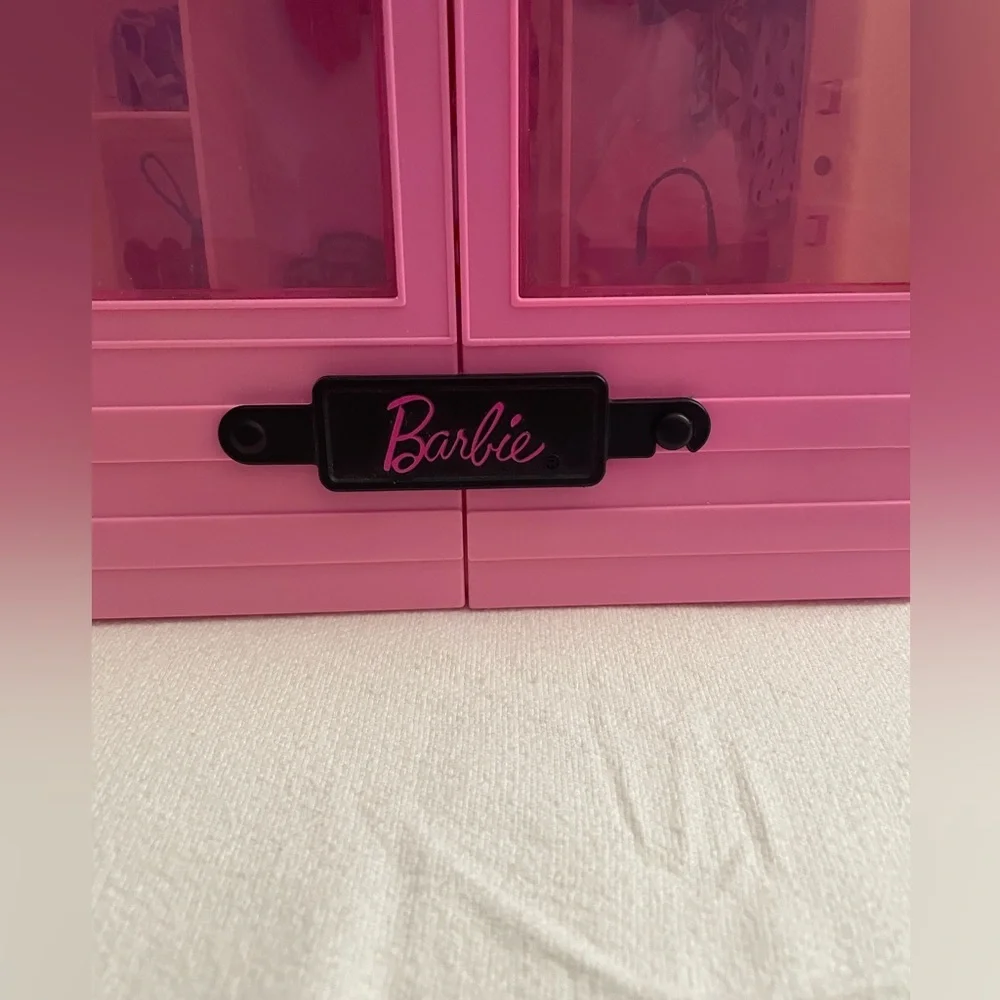 Barbie compact pink